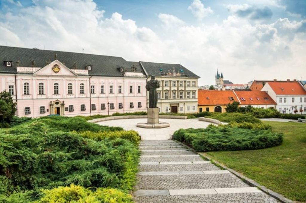 Nitra 3